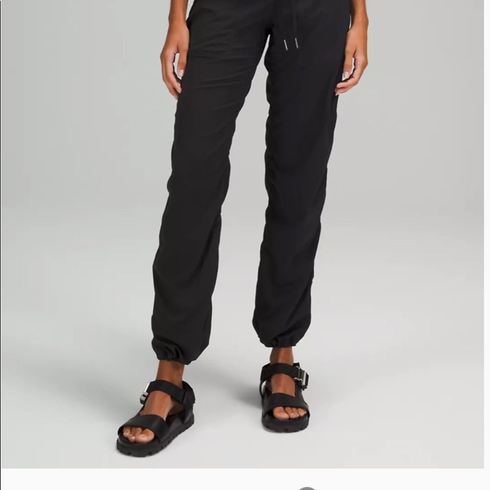 Lululemon dance studio pant